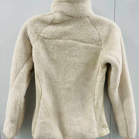 Columbia  Women’s Plush Fleece Jacket, Size XS, Cream - Picture 3 of 11